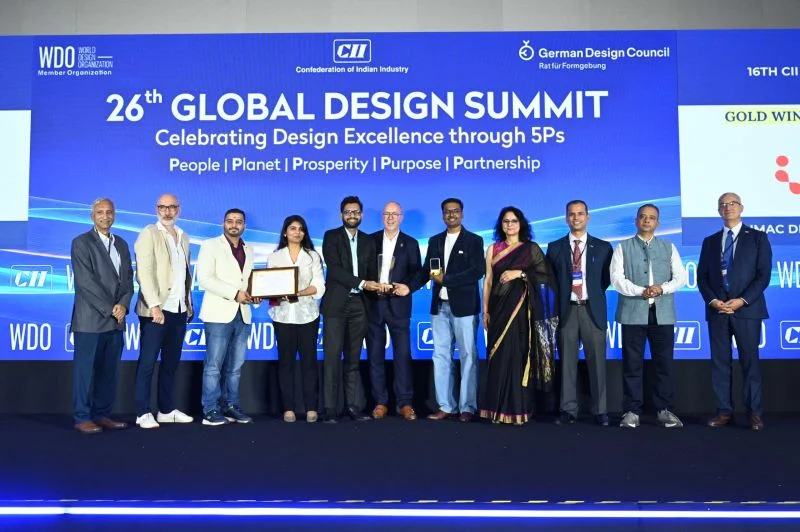 Mecha Comet modular Linux handheld computer, Gold winner at CII Design Excellence Awards 2026